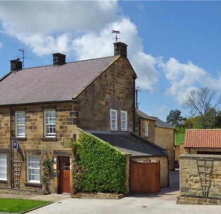 オスマザーリー Vane House Bed & Breakfast エクステリア 写真