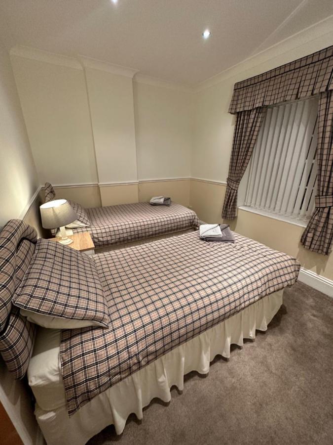 オスマザーリー Vane House Bed & Breakfast エクステリア 写真